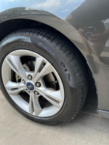 Ford Focus III 2.0 Se Plus Mt