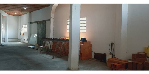 Local En Alquiler El Junquito Km 7, 411m² En Pb -np/ws-