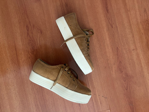 Zapatillas De Corduroy Camel