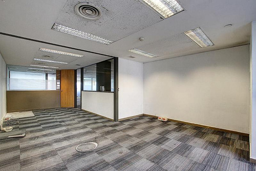Oficina De 430 M2 En El Centro. Piso Alto, Vista Abierta, Muy Buen Estado