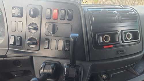 Imagem 17 de 17 de Mercedes Benz Axor 2544