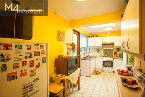 Imagen 13 de 27 de Casa En Venta En Las Condes