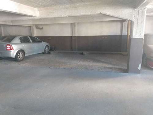Imagen 3 de 6 de Cochera Venta Centro