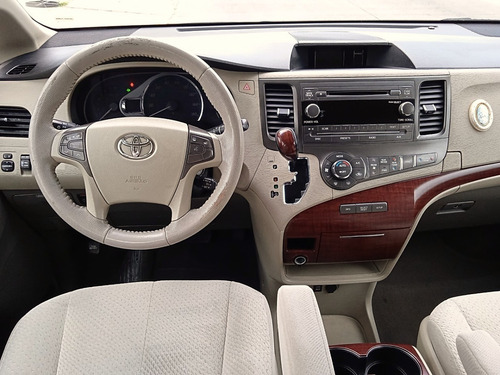 Imagen 7 de 10 de Toyota Sienna Xle 2011