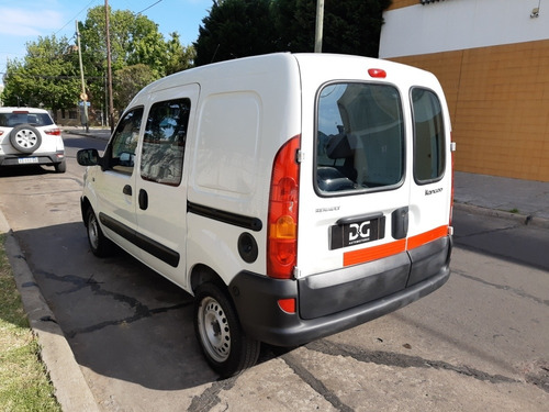 Imagen 7 de 18 de Renault Kangoo 1.6 Furgon Ph3 Confort 5as 2plc 2016