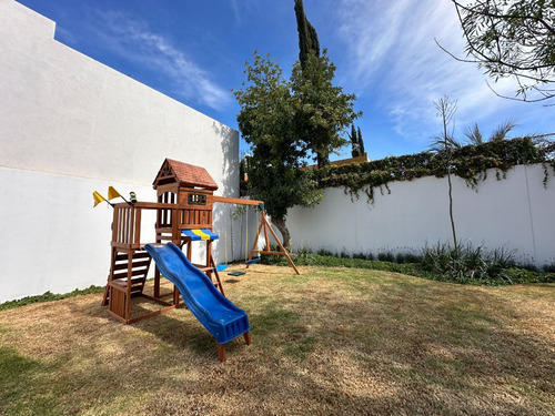 Casa En Venta En Privada Andaluz En San Luis Potosi