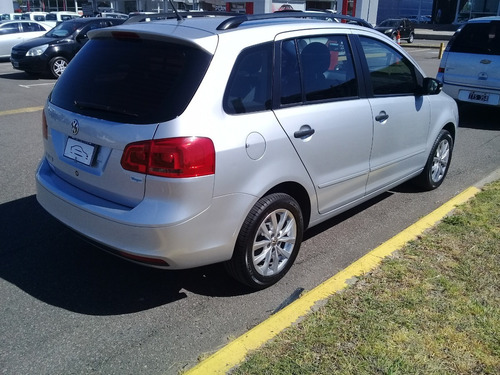 Volkswagen Suran 1.6 Trendline 2014 Jf