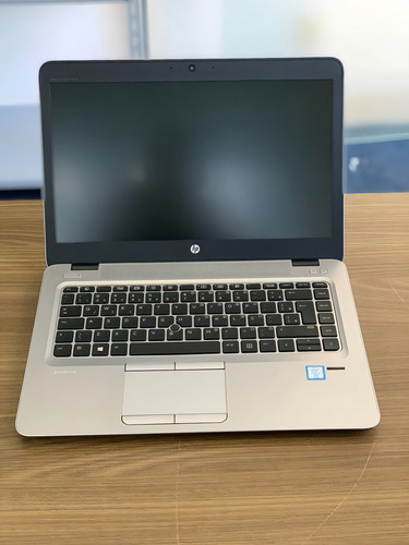 Notebook Hp Core I5 8gb Ram 256gb Ssd Tela Full Hd Windows10 Cor Prateado - Aceitável (Recondicionado)