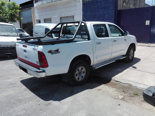 Imagen 4 de 25 de Toyota Hilux 2.5 Dx 4x4 Cabin Doble 5 Ruedas Nuevas Año 2008