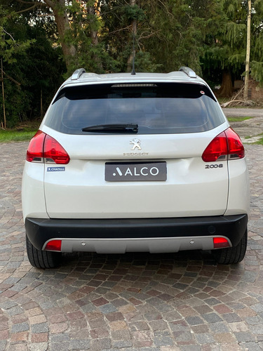 Peugeot 2008 1.6 Feline