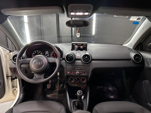 Audi A1 1.2 T ATTRACTION L11