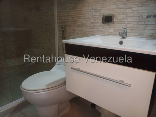Yoselin Cabesas Vende Apartamento En Res El Mirador, 3h-2b Yc 25-16619