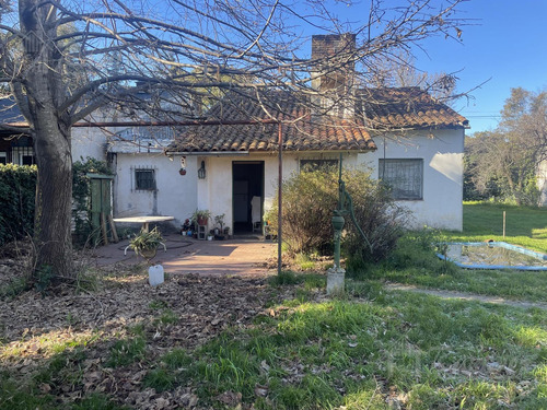 Casa Quinta En 3 Amb. En Venta Lote 900 M2 Excelente Ubicación - Moreno