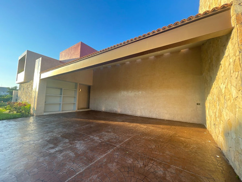 Casa En Venta En Privada Residencial En Temozon Norte, Merida, Yuc.