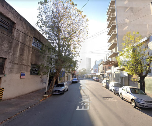 Cochera Cubierta En Avellaneda Centro