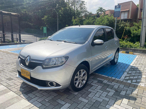 Renault Sandero 1.6 Intens / At