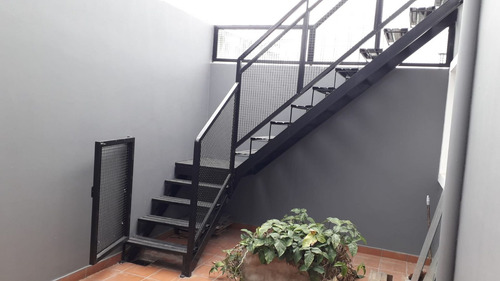 Imagen 17 de 19 de Planta Alta Con Cochera Impecable