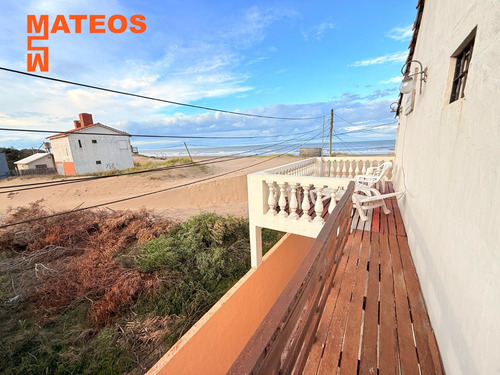 Triplex Al Frente De 5 Ambientes Sobre Calle Asfaltada Zona Céntrica Calle Costanera E/ 84 Y 85 Uf 1