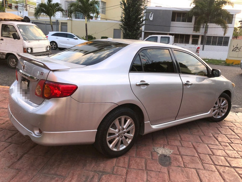 Imagen 2 de 15 de Toyota Corolla Americana