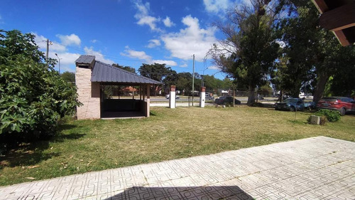 Casa En Venta 5 Ambientes Santa Clara Del Mar Sobre 4 Lotes