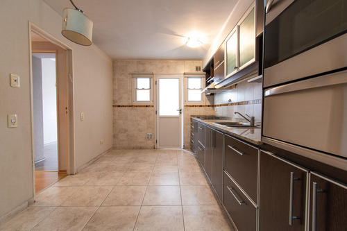 Departamento 4 Amb En Venta En Av. Montes De Oca Al 1100 Barracas Caba