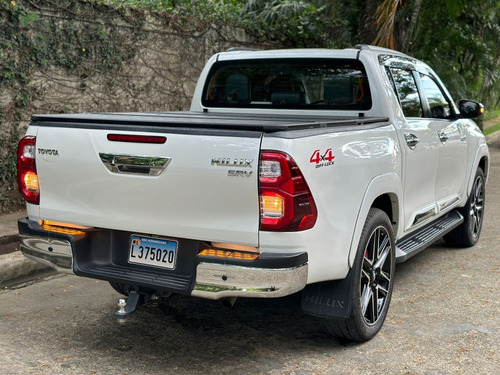 Imagen 15 de 15 de Toyota Hilux Srv