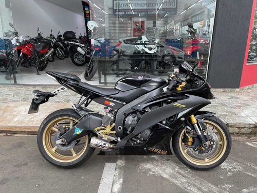 Yamaha R6