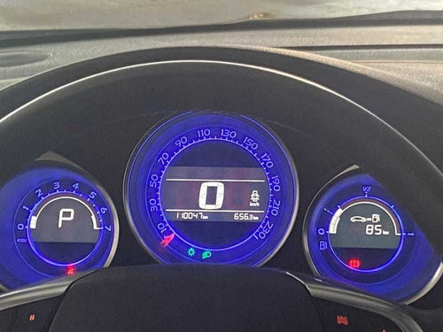 Imagem 11 de 15 de Citroen C4 Lounge Exclusive 1.6 Turbo 2017