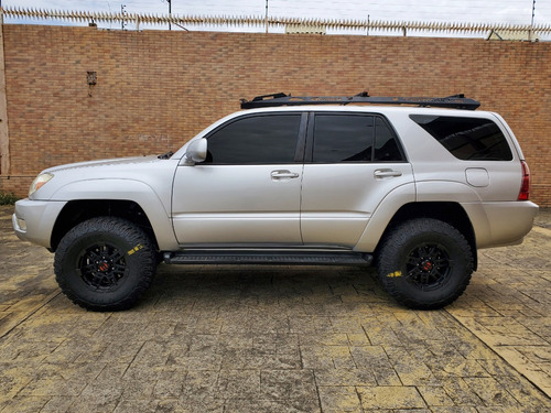 Imagen 3 de 18 de Toyota 4runner 4x2
