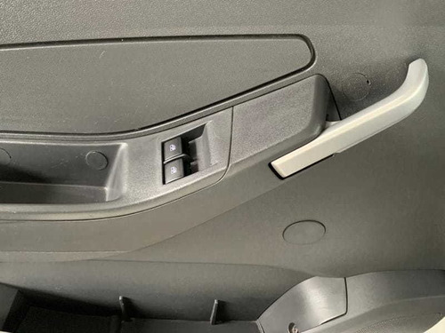 Imagem 7 de 10 de Chevrolet Montana Ls 1.4 8v Flex 2p 2019