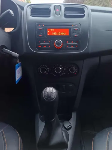 Renault Logan 1.6 Authentique Mt