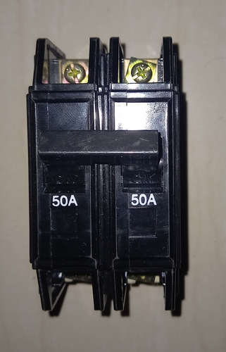 Imagen 1 de 3 de Breaker Bipolar Superficial 2× 50 Amp Marca Sassin