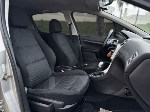 Peugeot 307 Sedan 1.6 Presence Flex 4p