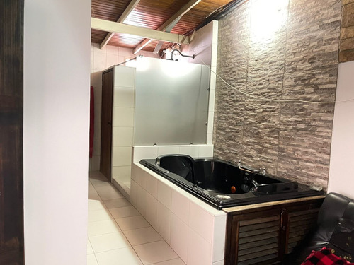 Imagen 9 de 11 de Tr En Venta Casa Doble Propósito En Barrio Sucre