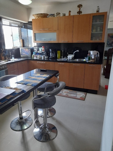 Imagen 25 de 30 de Angela Betancourt Vende, Bello Y Moderno Penthouse En Mañongo Foa-2394 04125067379 04244900499