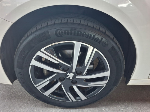 Peugeot 2008 5p Allure L3/1.2/T Aut