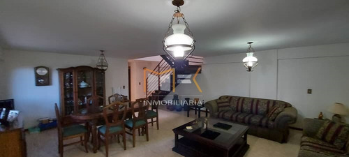 Imagen 13 de 18 de Mk Inmobiliaria Vende Town House En Llano Alto.urb Los Eucaliptos/04143995167mirtha De Freitas