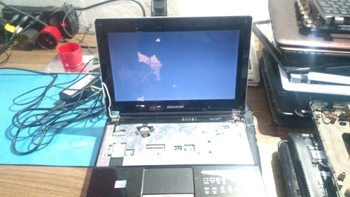 Netbook Megawate Intel Atom N 450 (Usado)