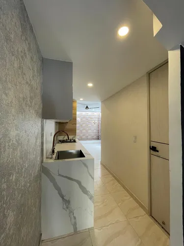 Casa Con Excelentes Acabados Cod. 64670