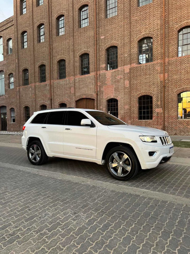 Imagen 2 de 19 de Jeep Grand Cherokee 2017 3.6 Overland 286hp At