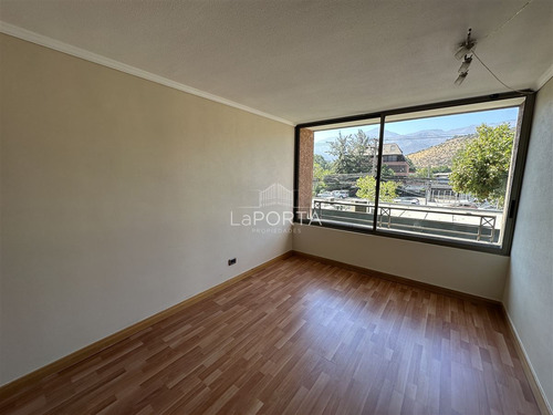 Amplio / Condominio Cerrado / Alto Las Condes