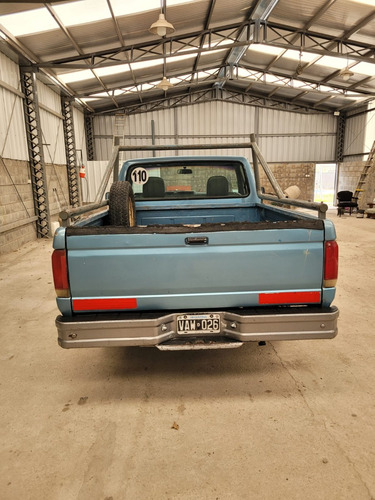 Ford F-100 3.9 Lujo D