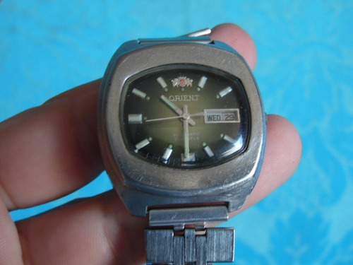 Relógio De Pulso Orient Automatico Funcionando Fundo Verde