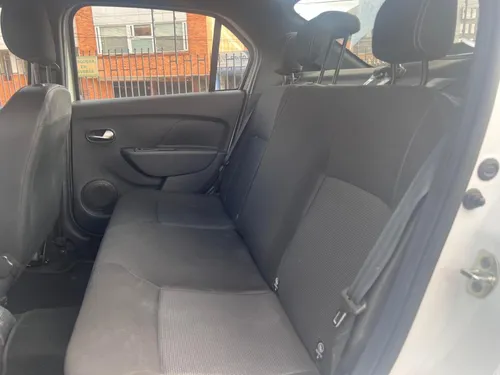 Renault Logan 1.6 Life Plus