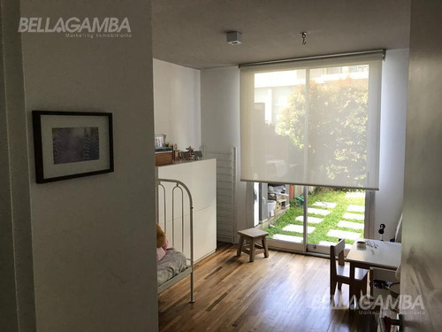 Luminoso Y Moderno Departamento Con Jardín Propio, Cochera Cubierta Y Full Amenities