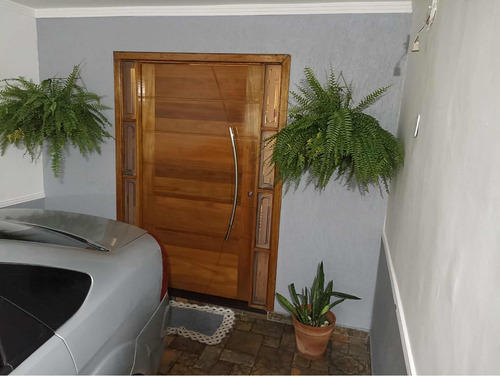 Sobrado Individual À Venda Em Itaquera