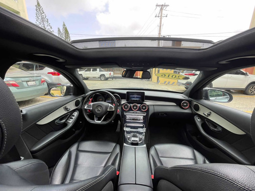 Imagen 10 de 15 de Mercedes Benz Clase C 300 Americano