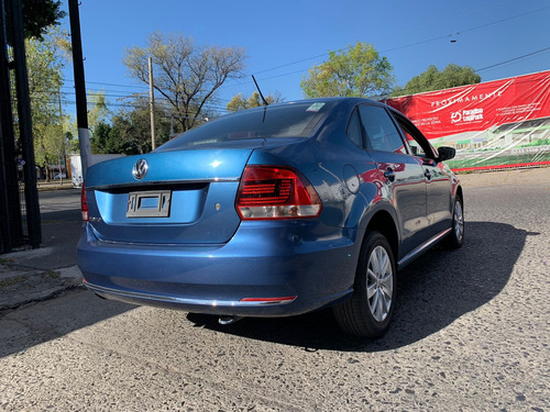 Volkswagen Vento 2.0 Confortline Mt