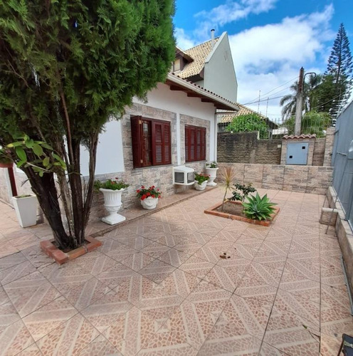 Casa Com 3 Dormitórios À Venda, 381 M² Por R$ 800.000,00 - Camaquã - Porto Alegre/rs - Ca0990