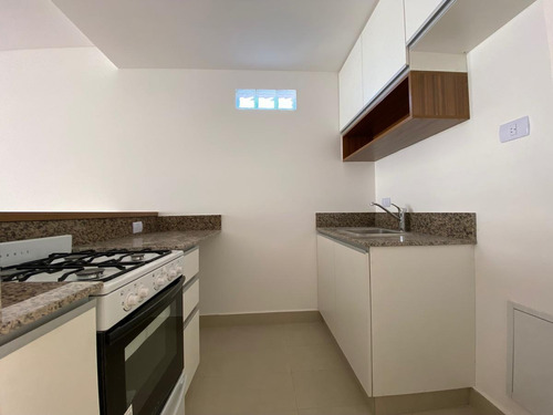 Imagen 10 de 23 de Hermoso 2 Ambientes Súper Luminoso! Baño Suite Y Toilette · Apto Profesional